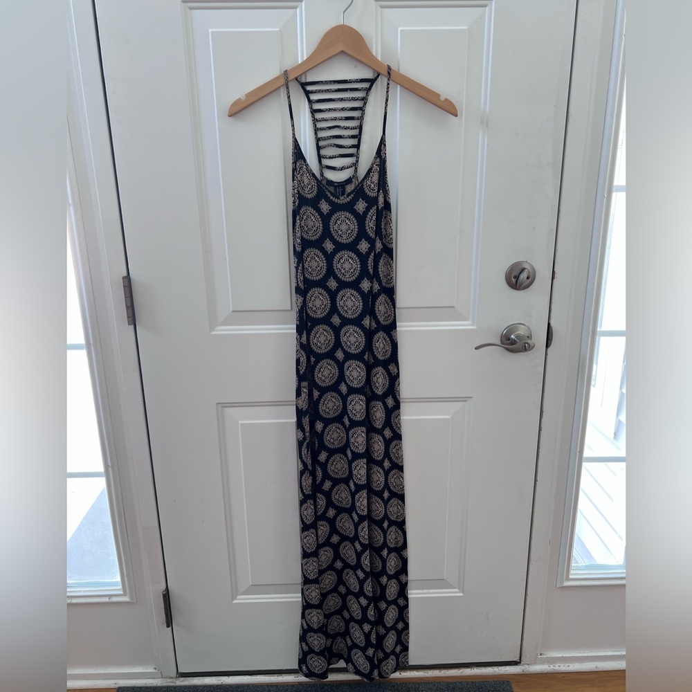 Forever 21 black and Cream Backless Maxi Dress